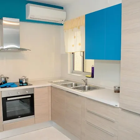 M5 - Luxury Close To The Sea *